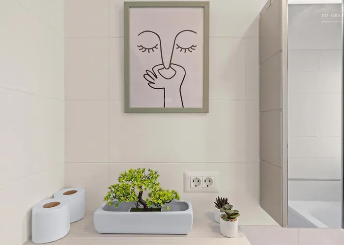 Sky Terrace 1br Near Unirii Square *