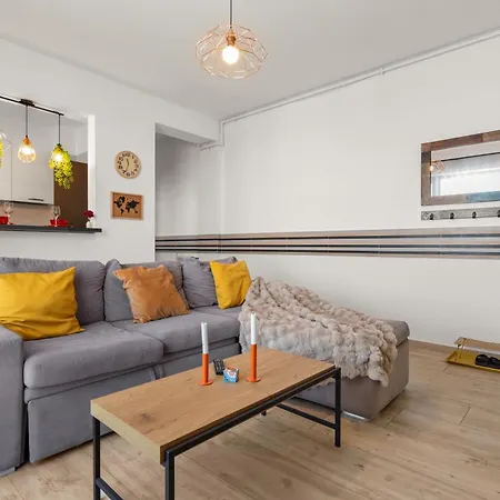 Apartment Sky Terrace 1br With Balcony Near Bulevardul Unirii Bucharest