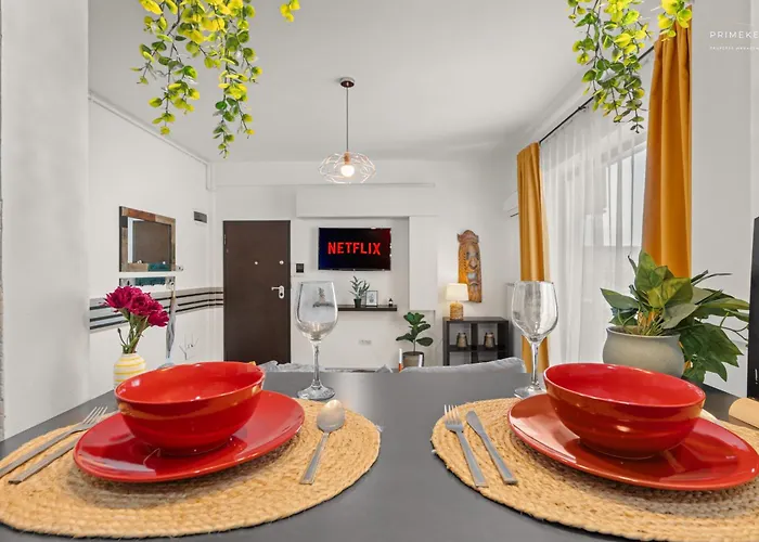 Апартаменти Sky Terrace 1br Near Unirii Square Бухарест