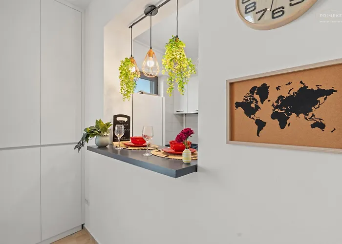 Апартаменти Sky Terrace 1br Near Unirii Square Бухарест